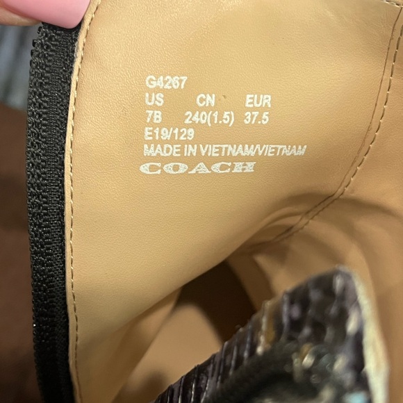 COACH Cassandra Snakeskin Bootie Size 7B VGC! - Picture 12 of 13